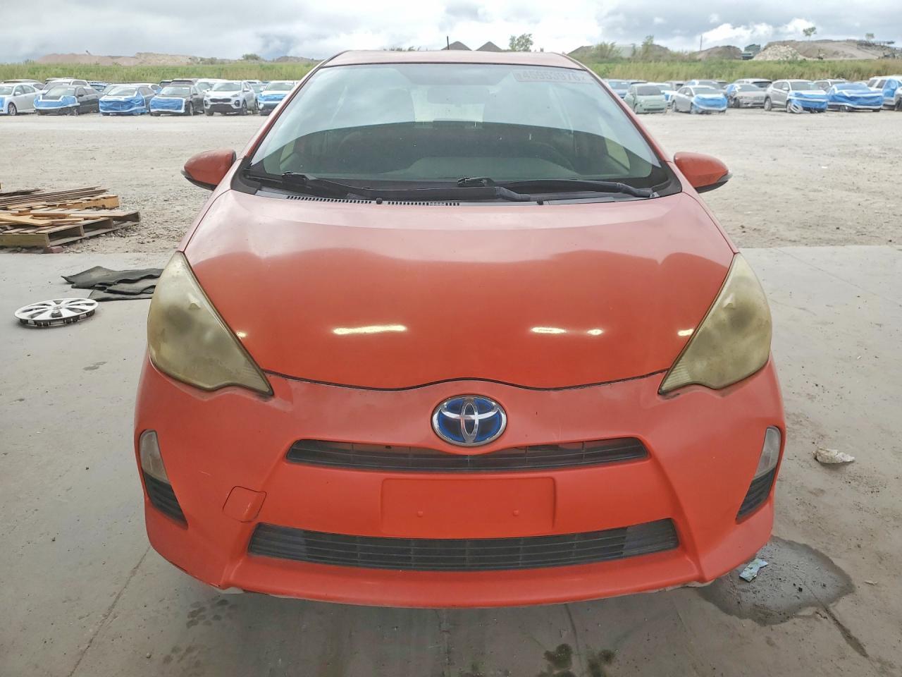 2012 TOYOTA Prius c