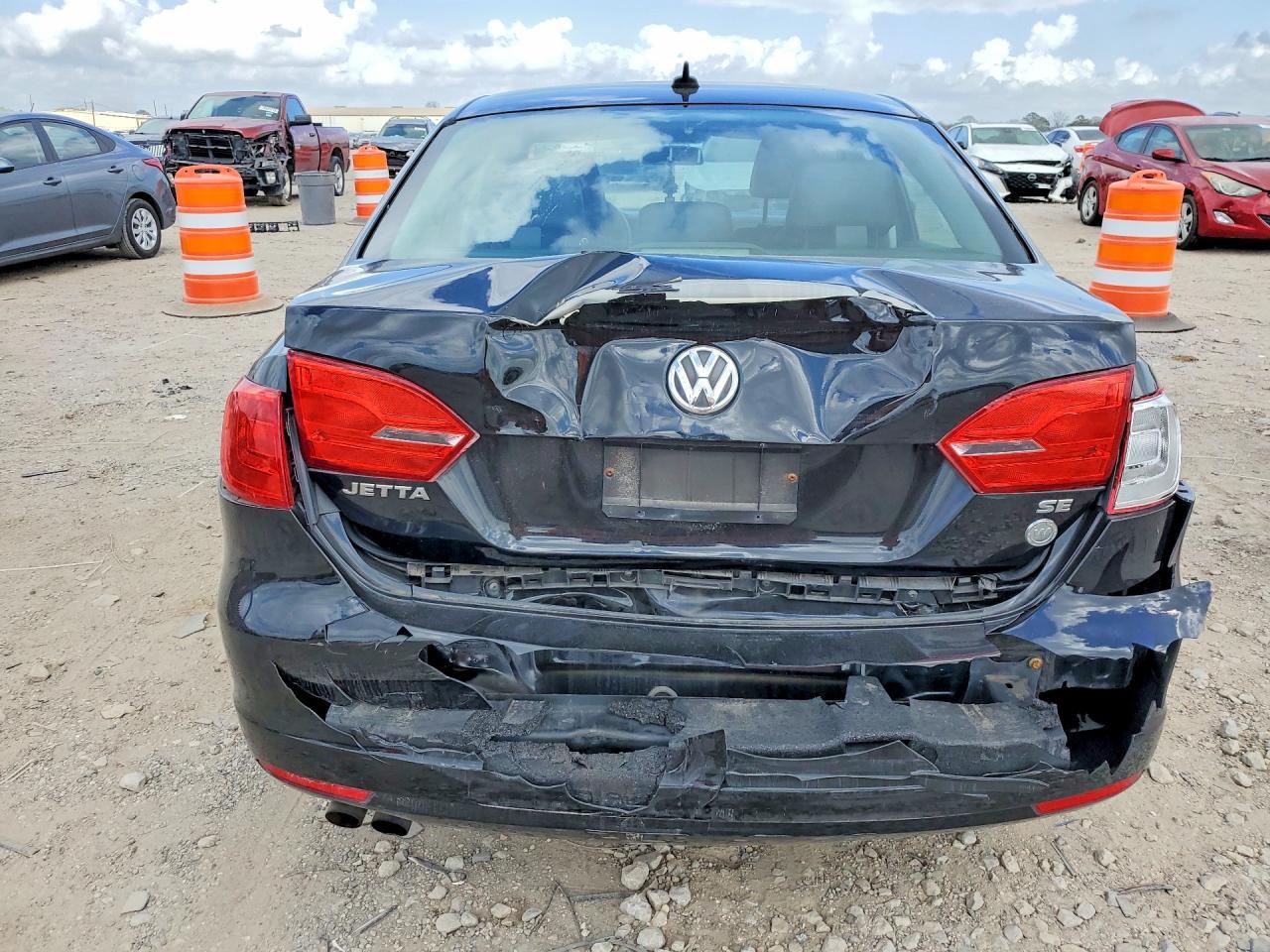 2014 VOLKSWAGEN JETTA