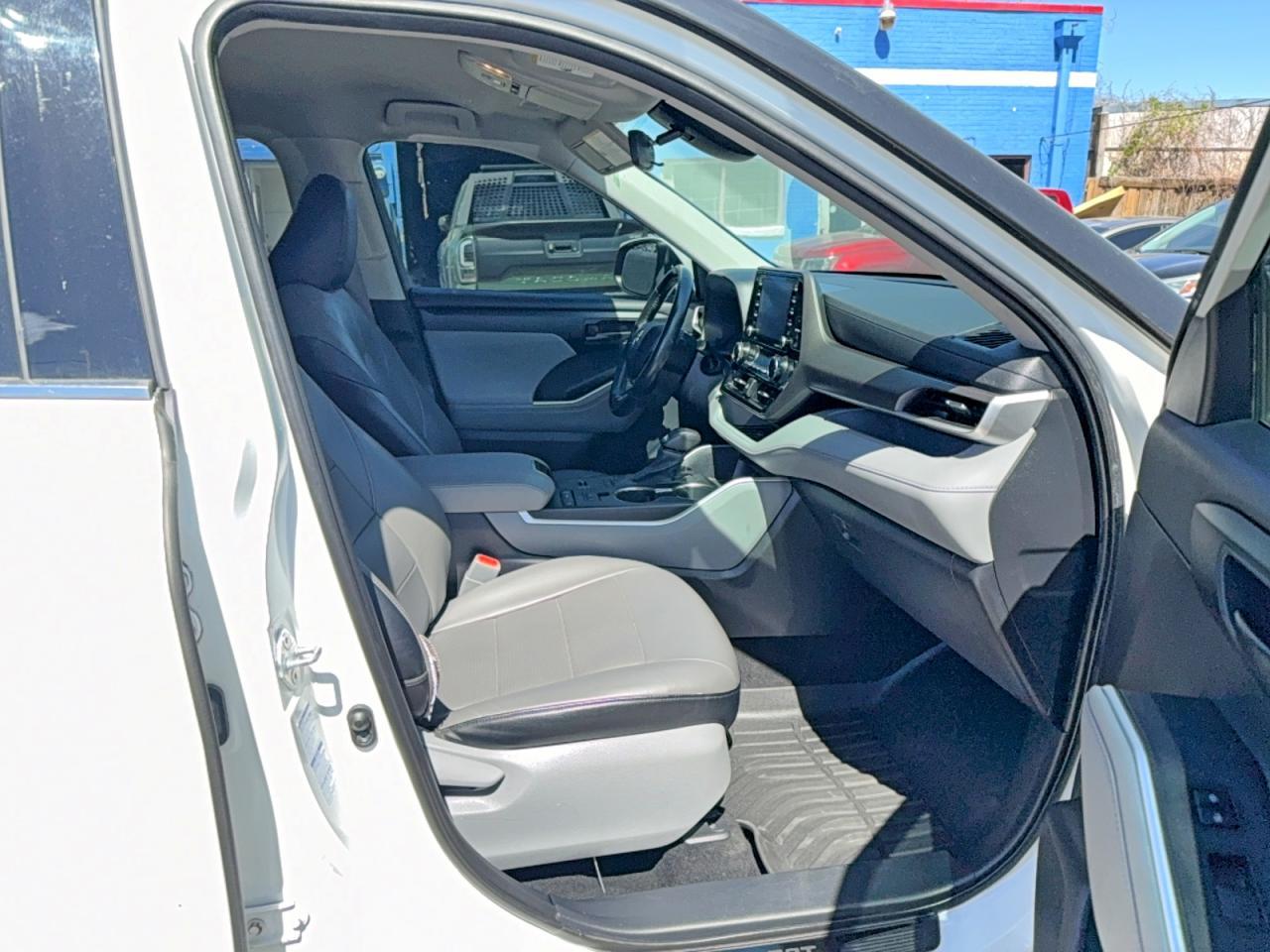 2020 TOYOTA HIGHLANDER