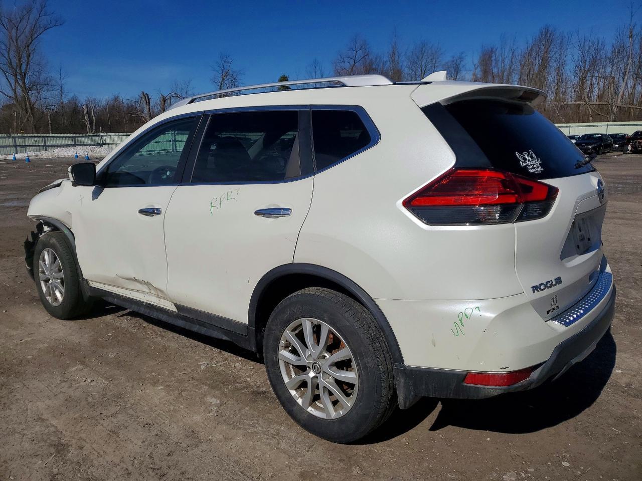 2017 NISSAN ROGUE