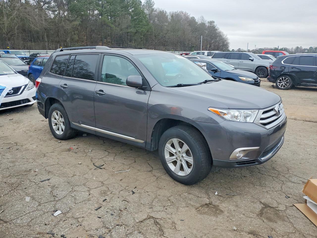 2013 TOYOTA HIGHLANDER