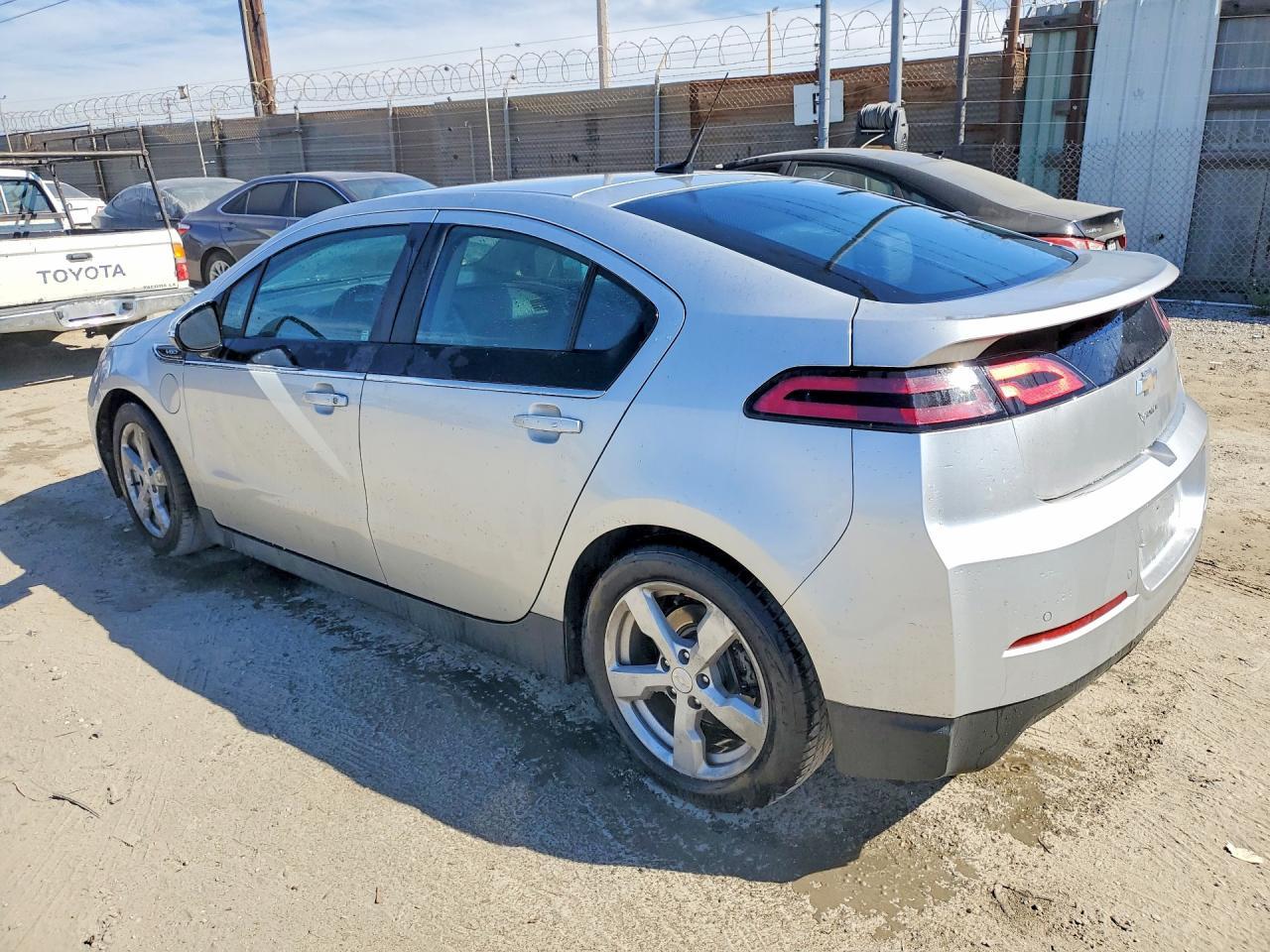 2013 CHEVROLET VOLT