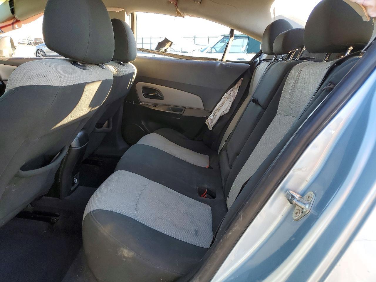 2011 CHEVROLET CRUZE