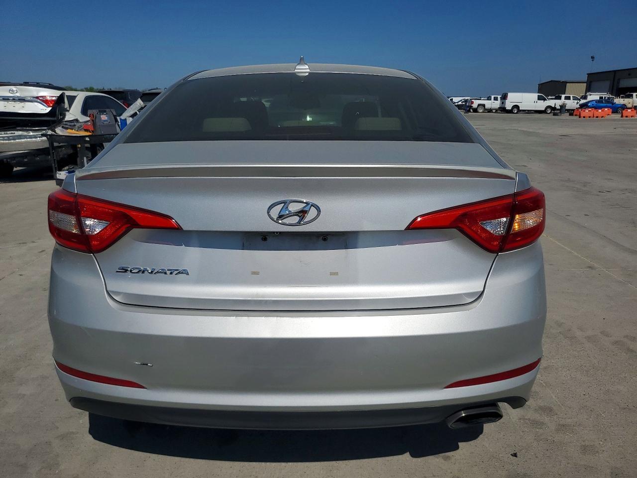 2016 HYUNDAI SONATA