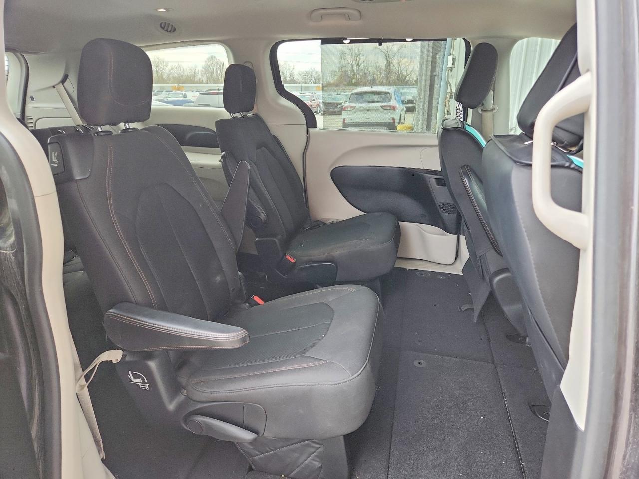 2019 CHRYSLER Pacifica