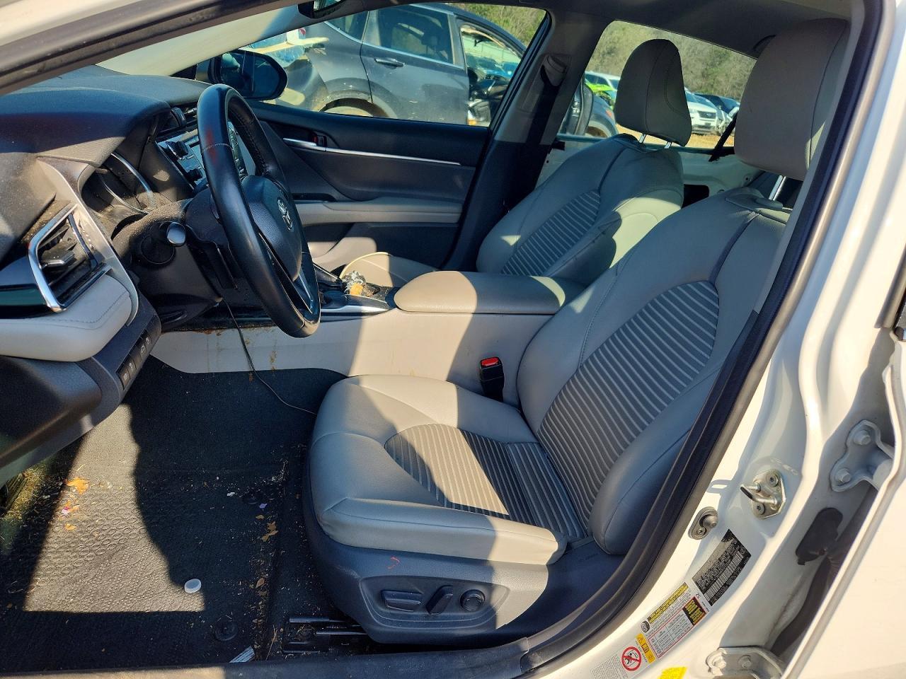 2018 TOYOTA CAMRY