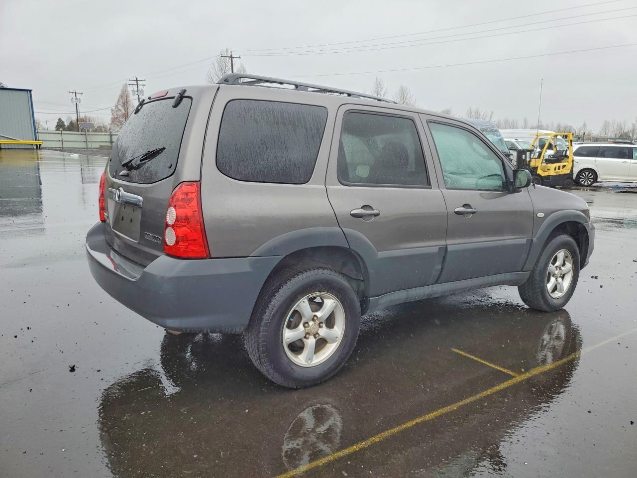 2006 MAZDA Tribute