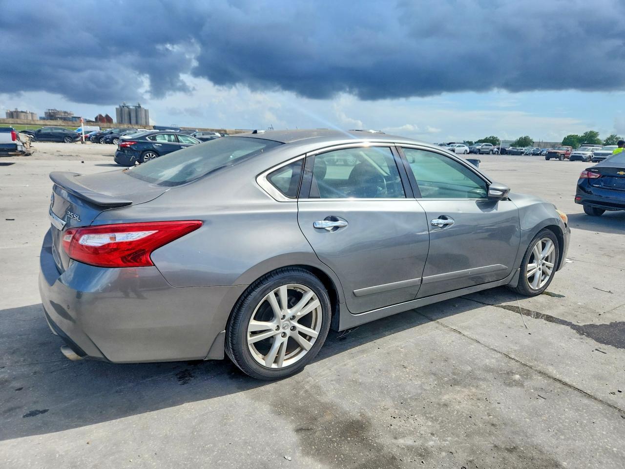 2016 NISSAN ALTIMA