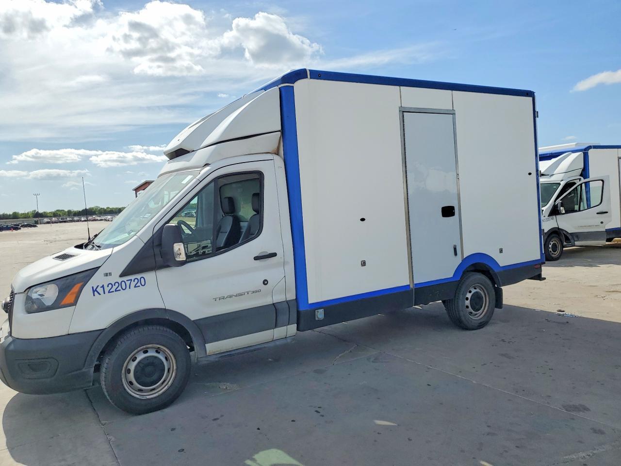 2022 FORD Transit