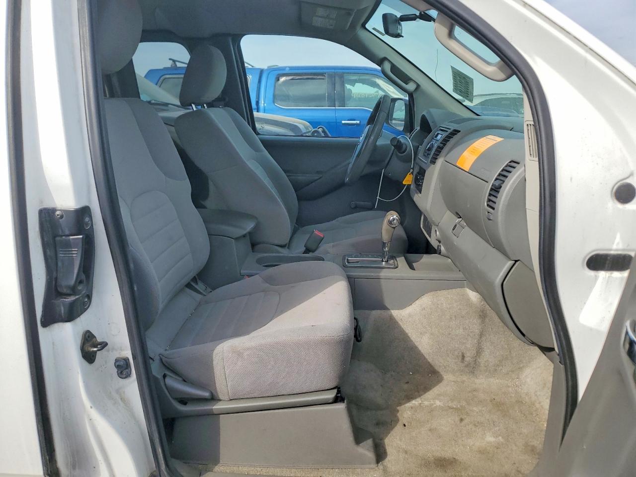 2012 NISSAN Frontier