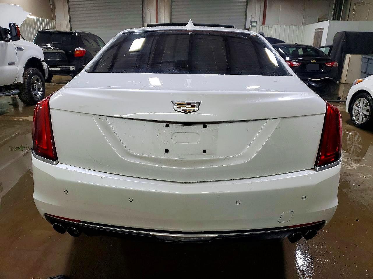 2017 CADILLAC CT6