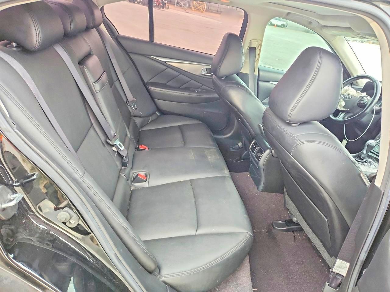 2017 INFINITI Q50