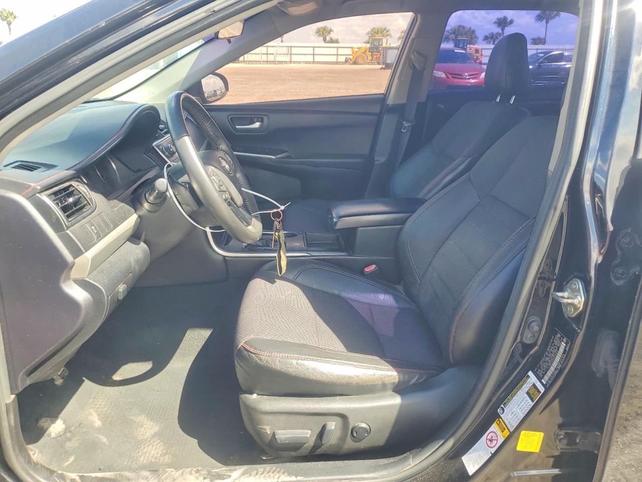 2017 TOYOTA CAMRY