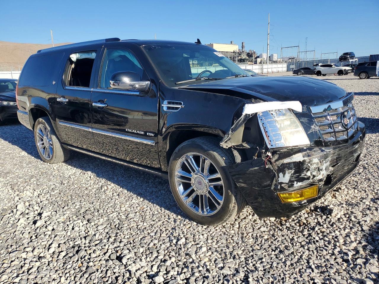 2011 CADILLAC Escalade ESV