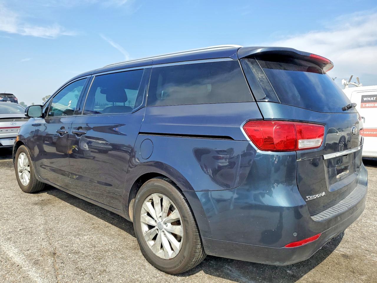 2015 KIA SEDONA