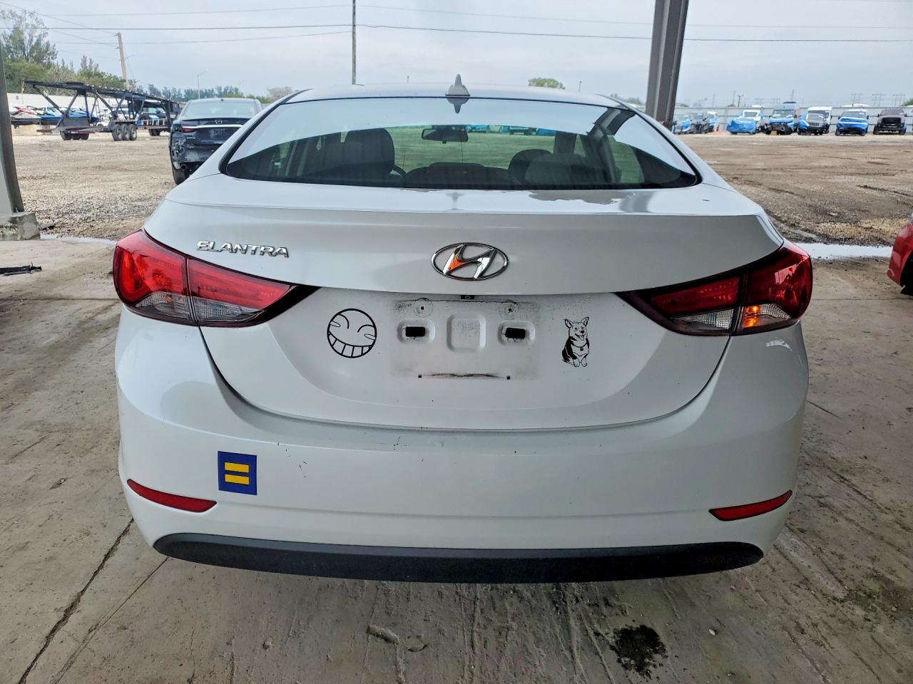 2016 HYUNDAI ELANTRA