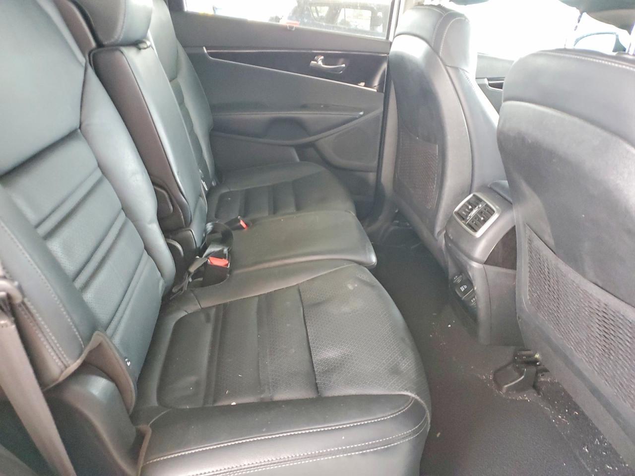2017 KIA SORENTO