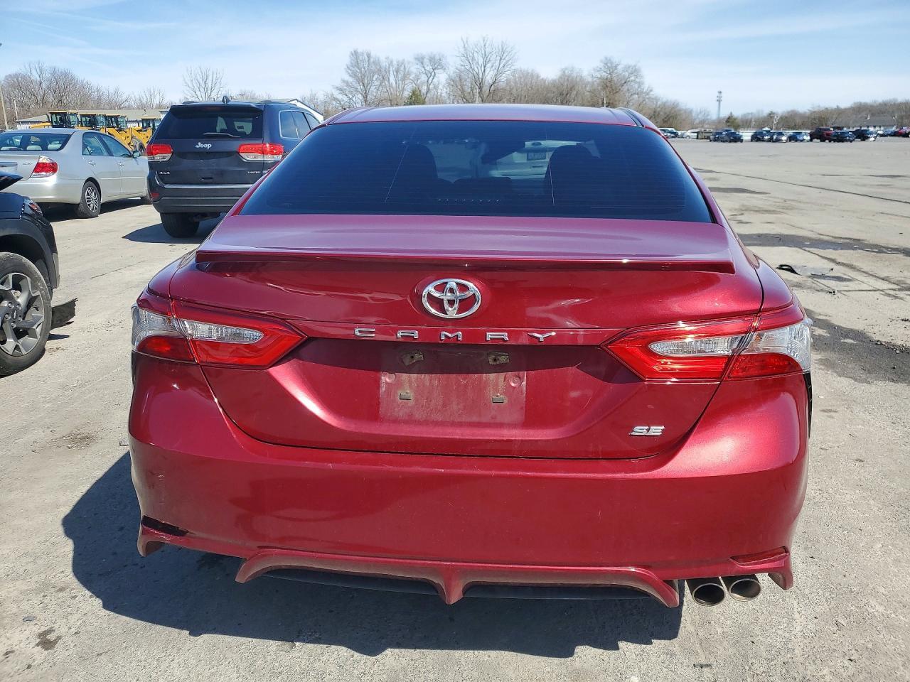2018 TOYOTA CAMRY
