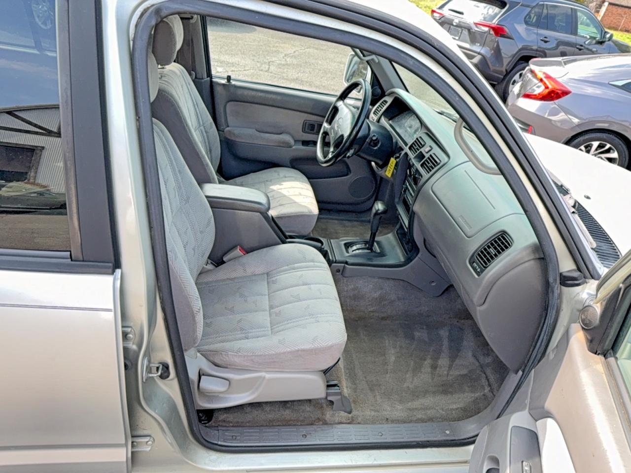 2002 TOYOTA 4Runner