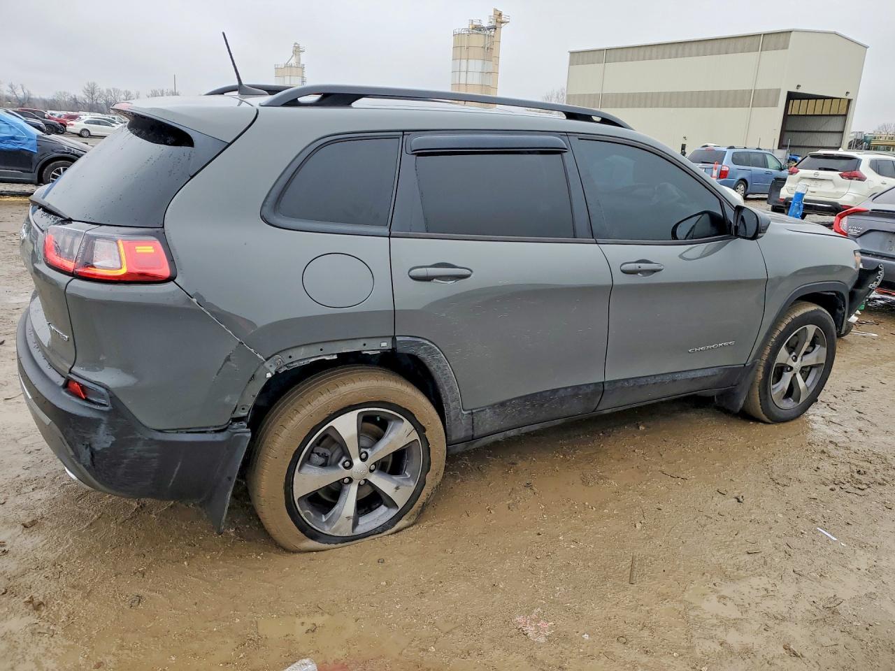 2022 JEEP CHEROKEE