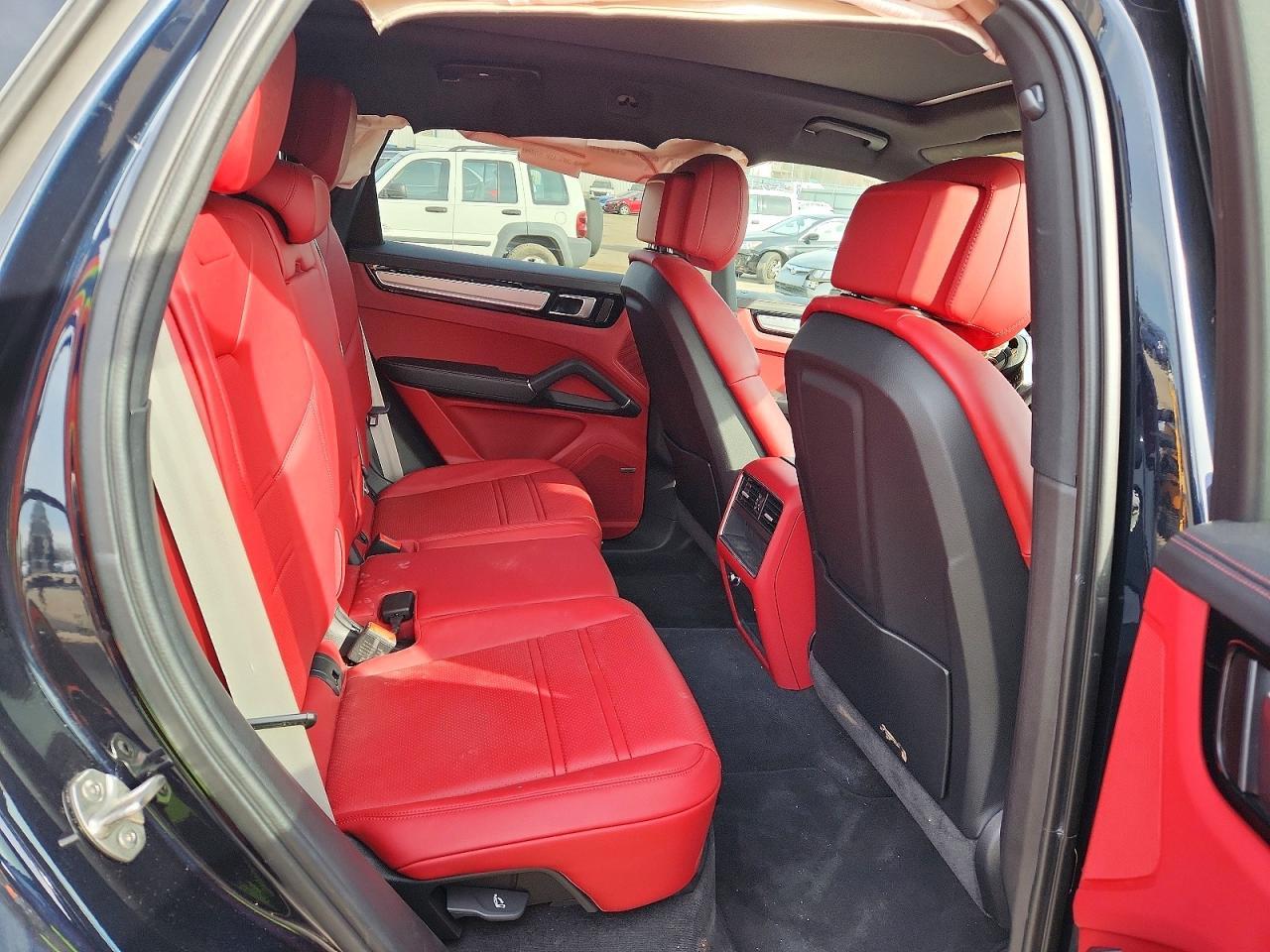 2023 PORSCHE CAYENNE