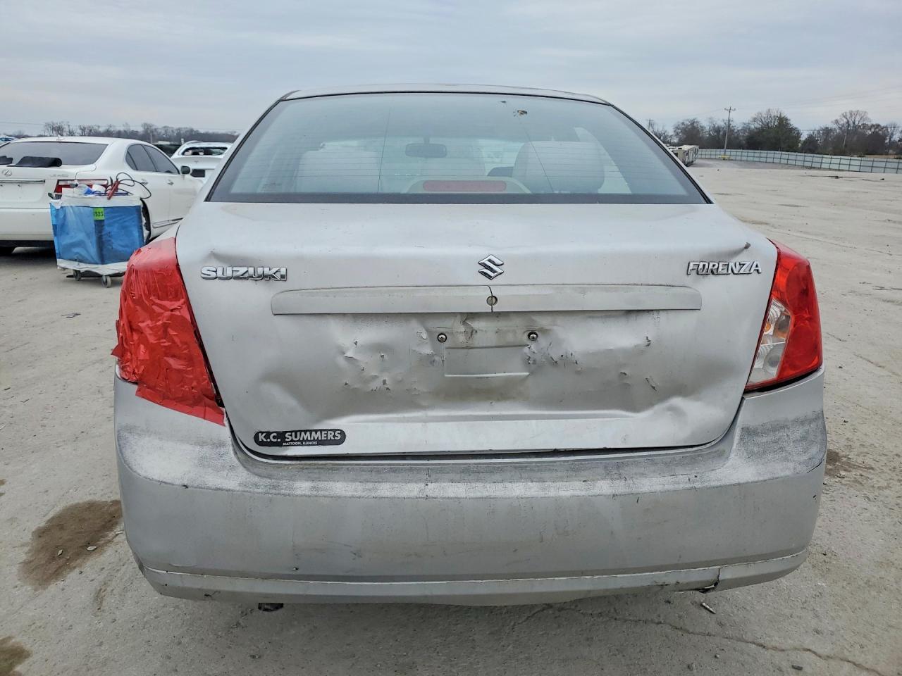 2008 SUZUKI Forenza