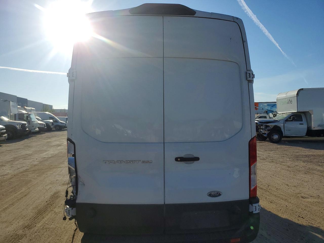 2022 FORD Transit