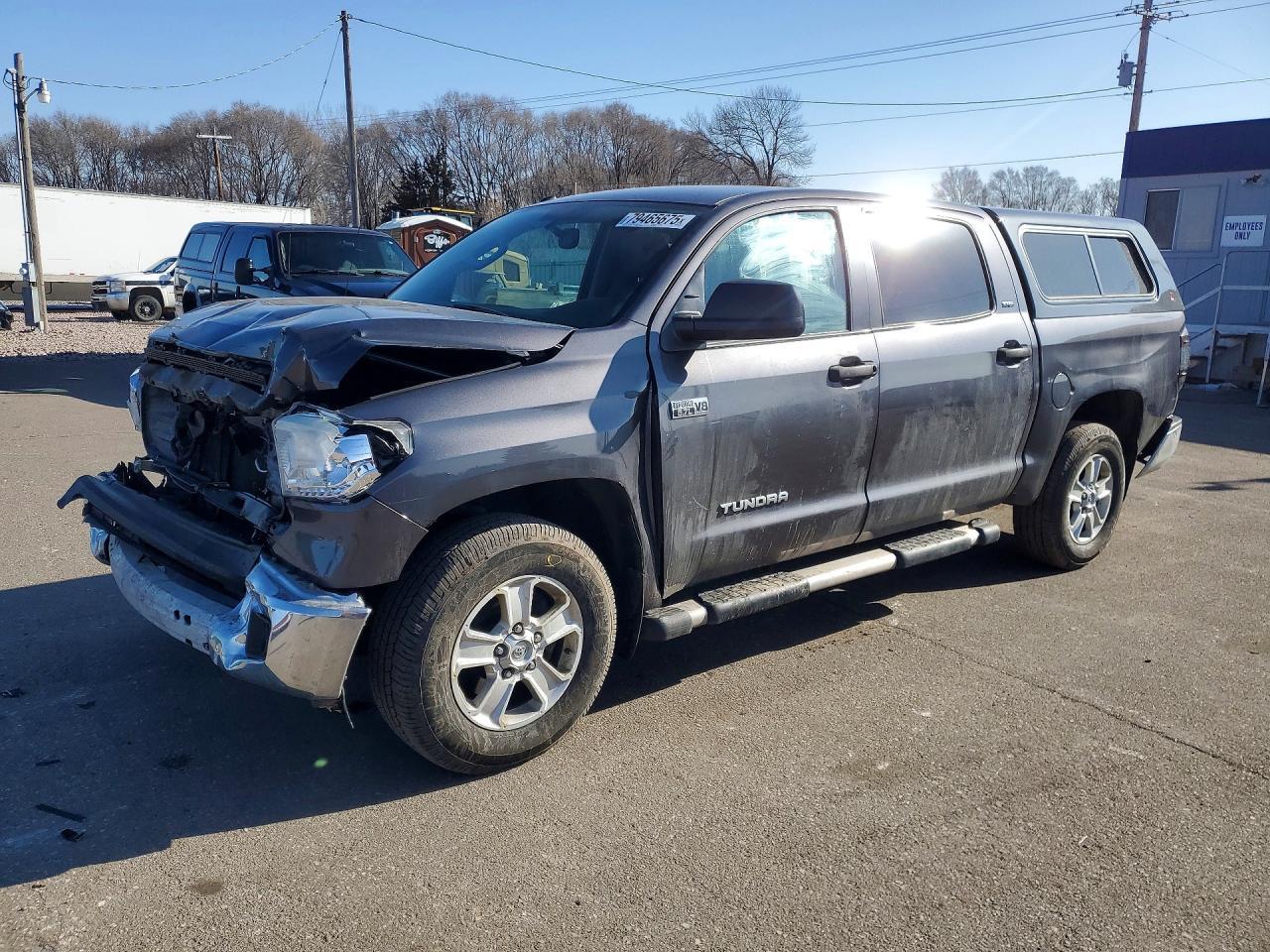 2016 TOYOTA TUNDRA
