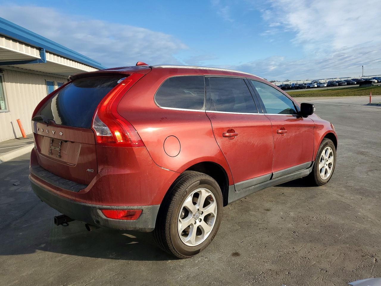 2013 VOLVO XC60