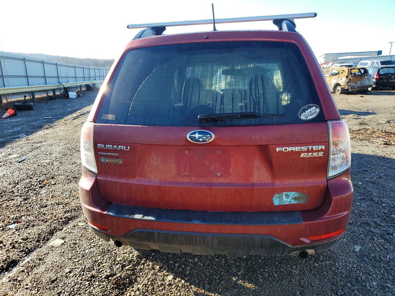 2011 SUBARU FORESTER