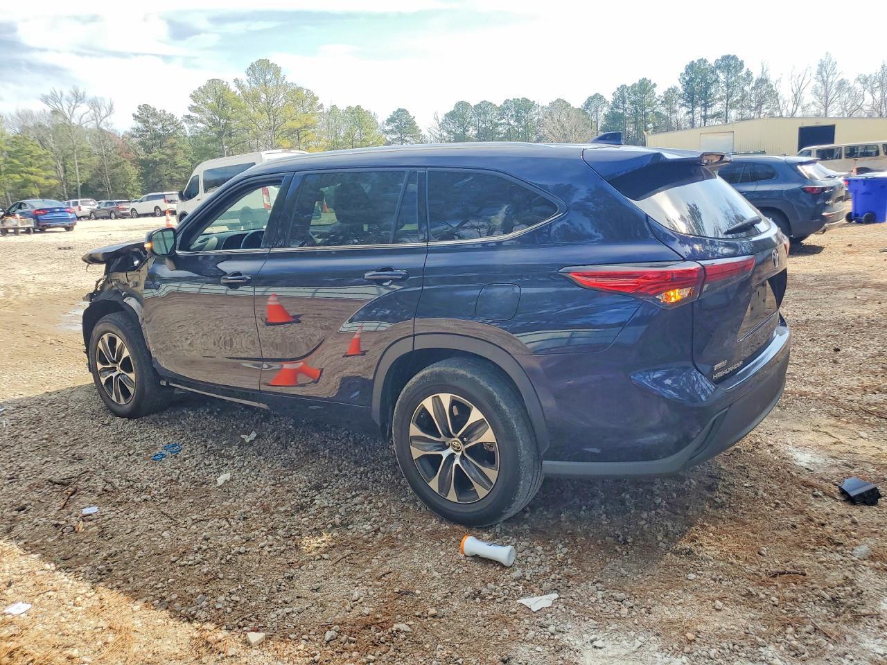 2021 TOYOTA HIGHLANDER