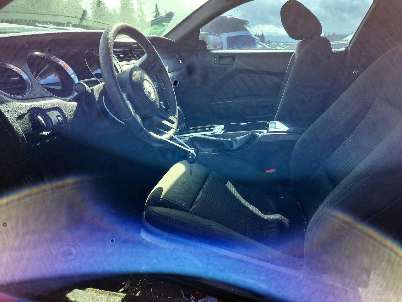 2011 FORD MUSTANG