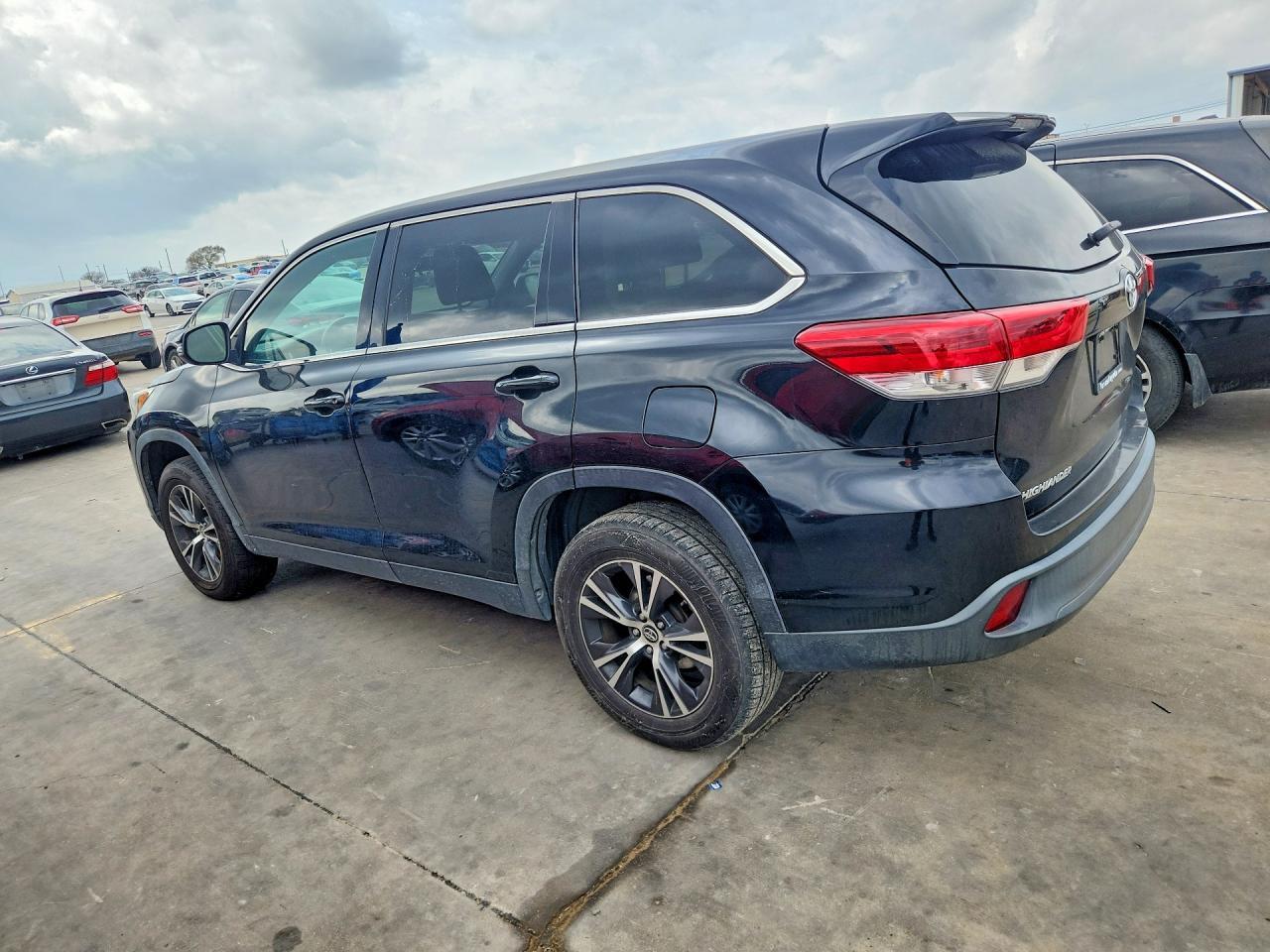 2019 TOYOTA HIGHLANDER