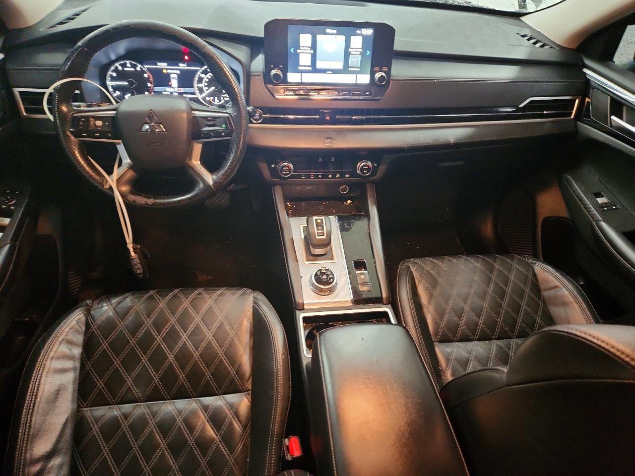 2022 MITSUBISHI outlander