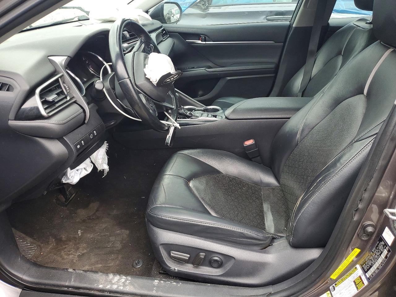 2019 TOYOTA CAMRY