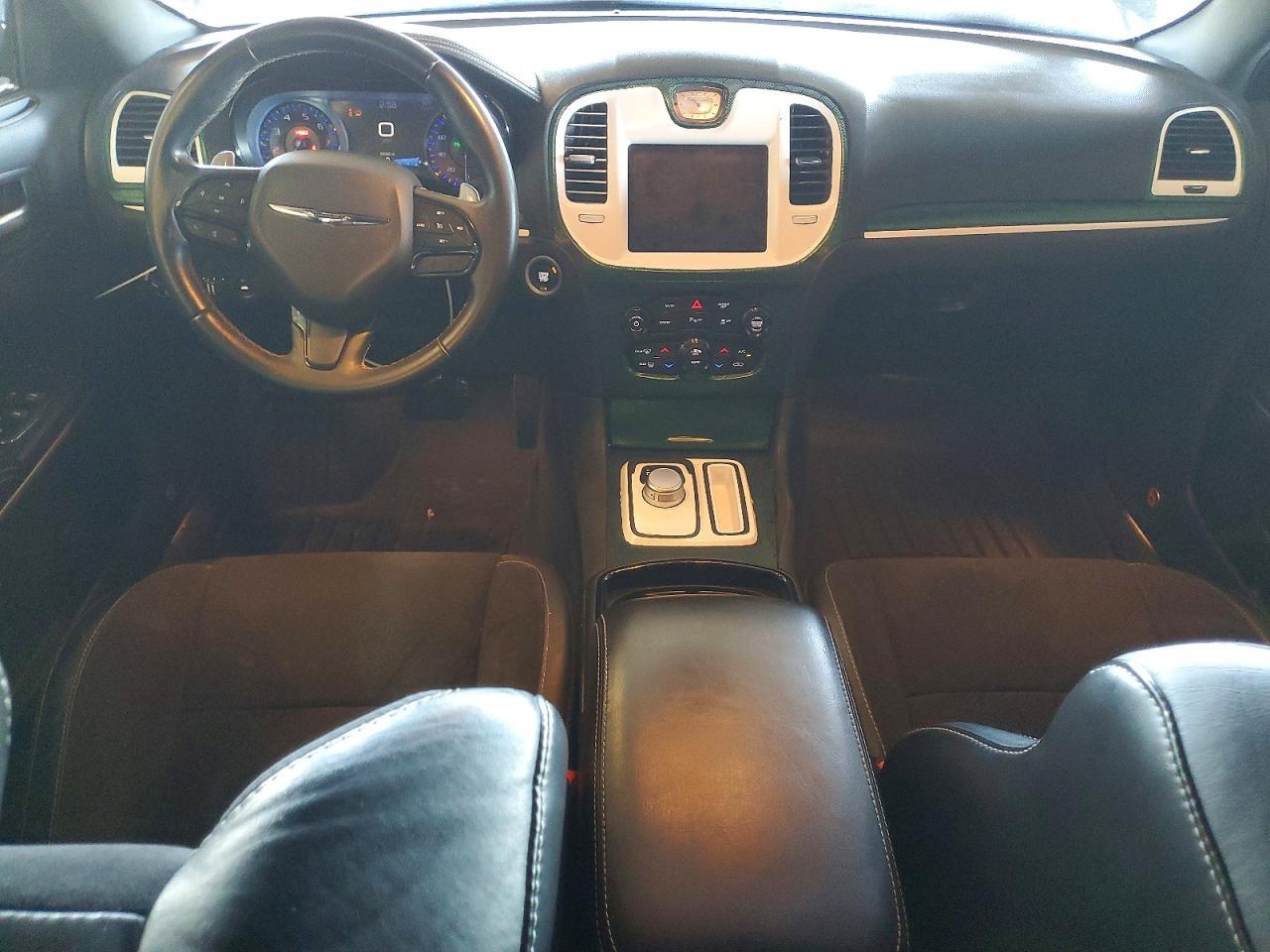 2018 CHRYSLER 300