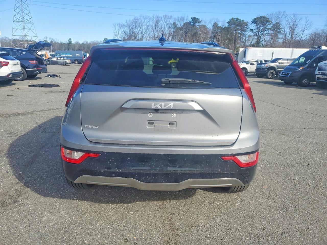 2023 KIA Niro