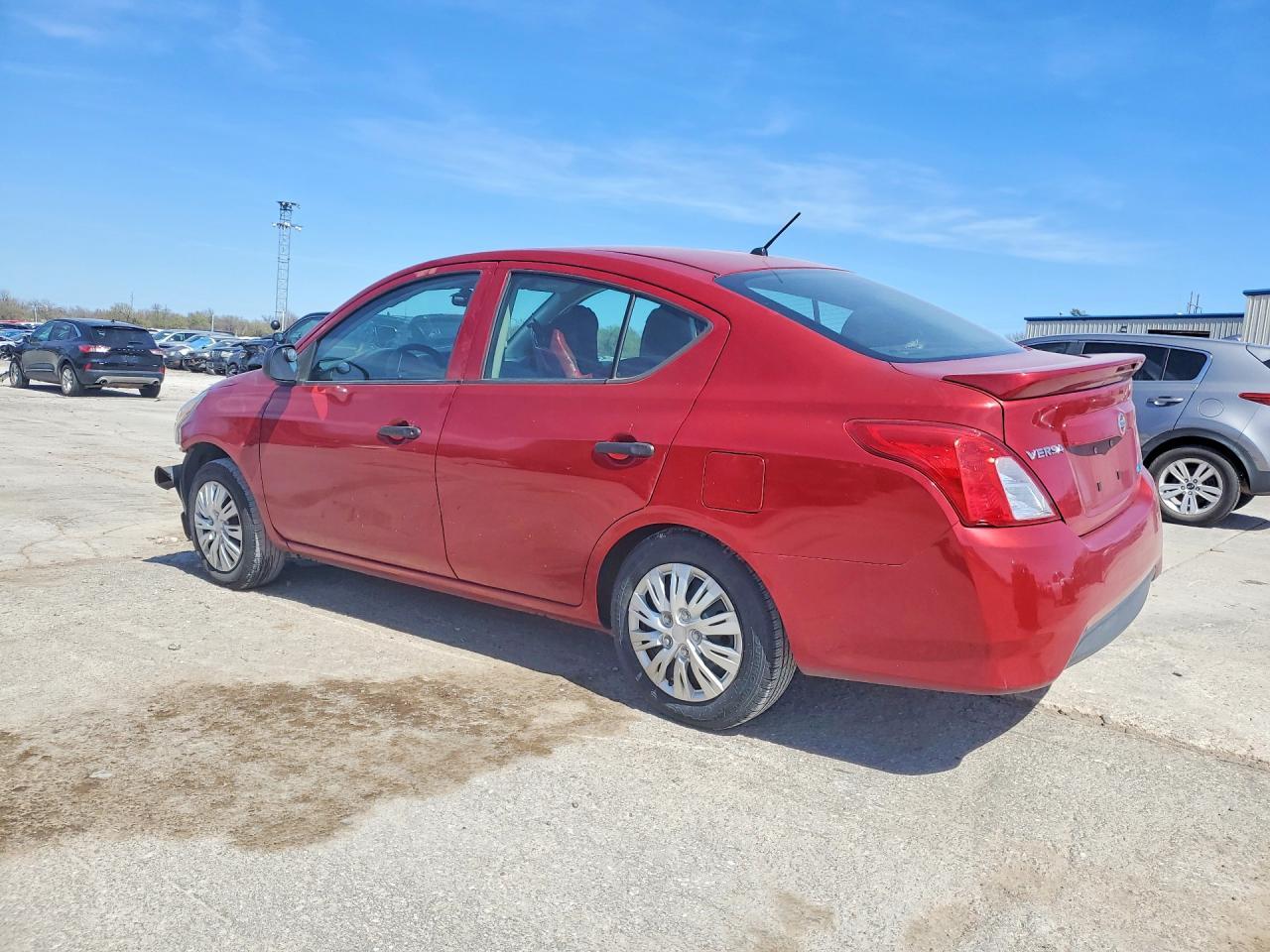 2015 NISSAN VERSA