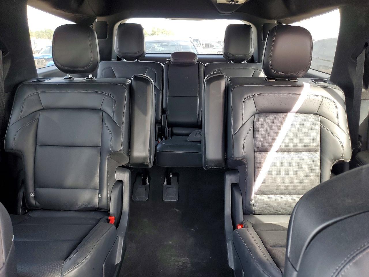 2025 LINCOLN Navigator