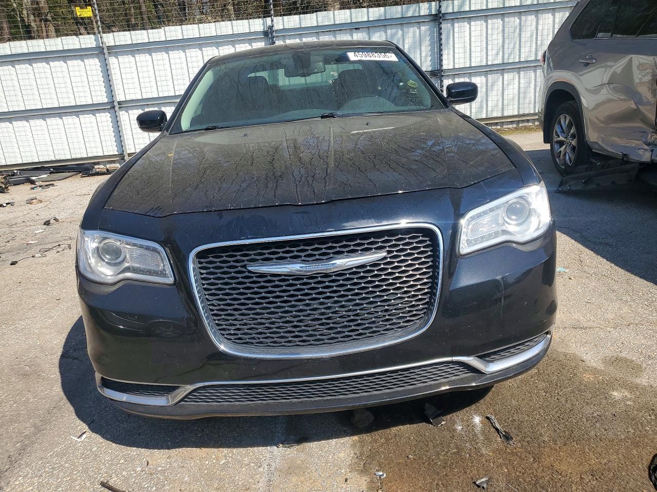 2018 CHRYSLER 300