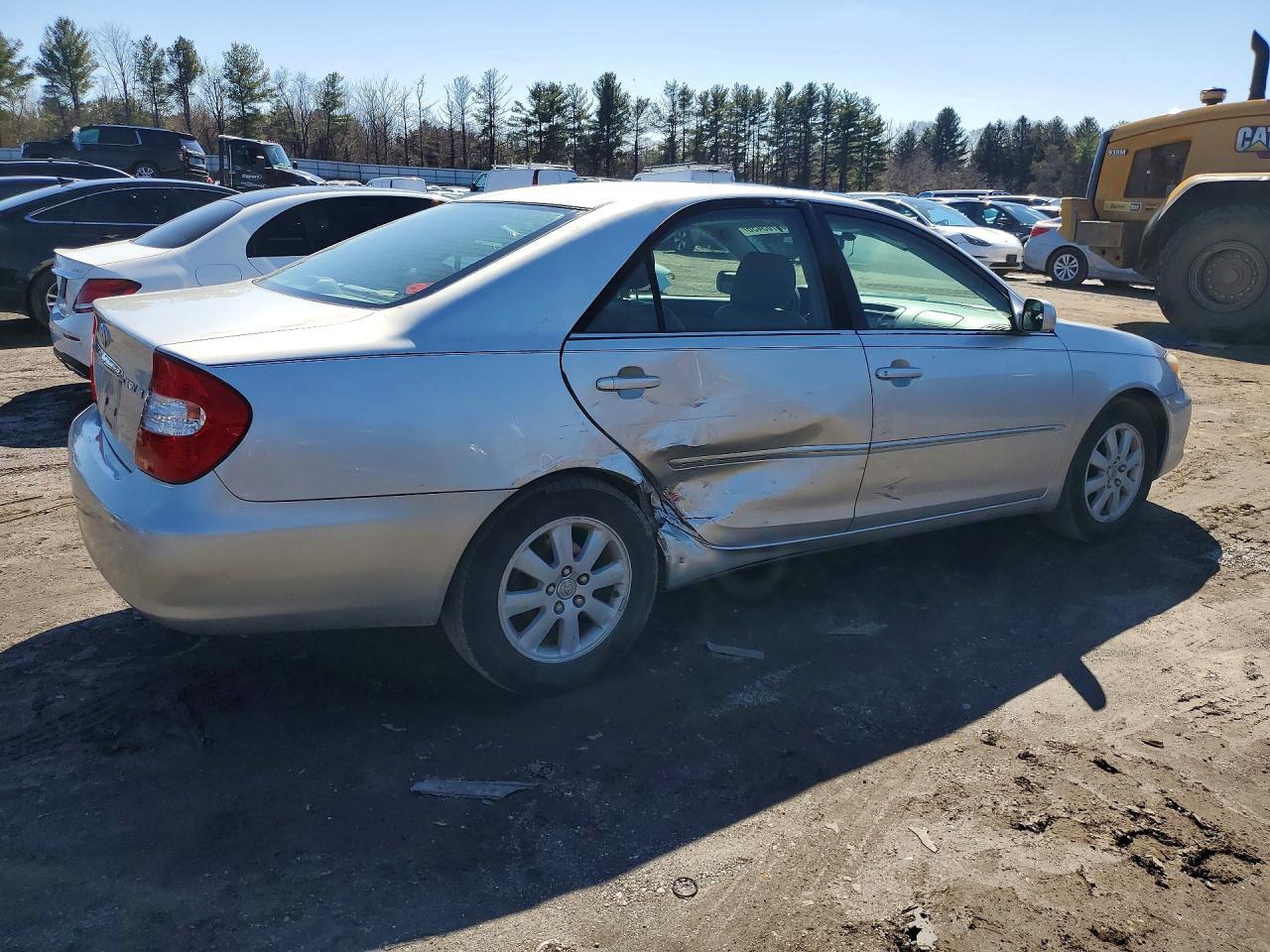 2004 TOYOTA CAMRY