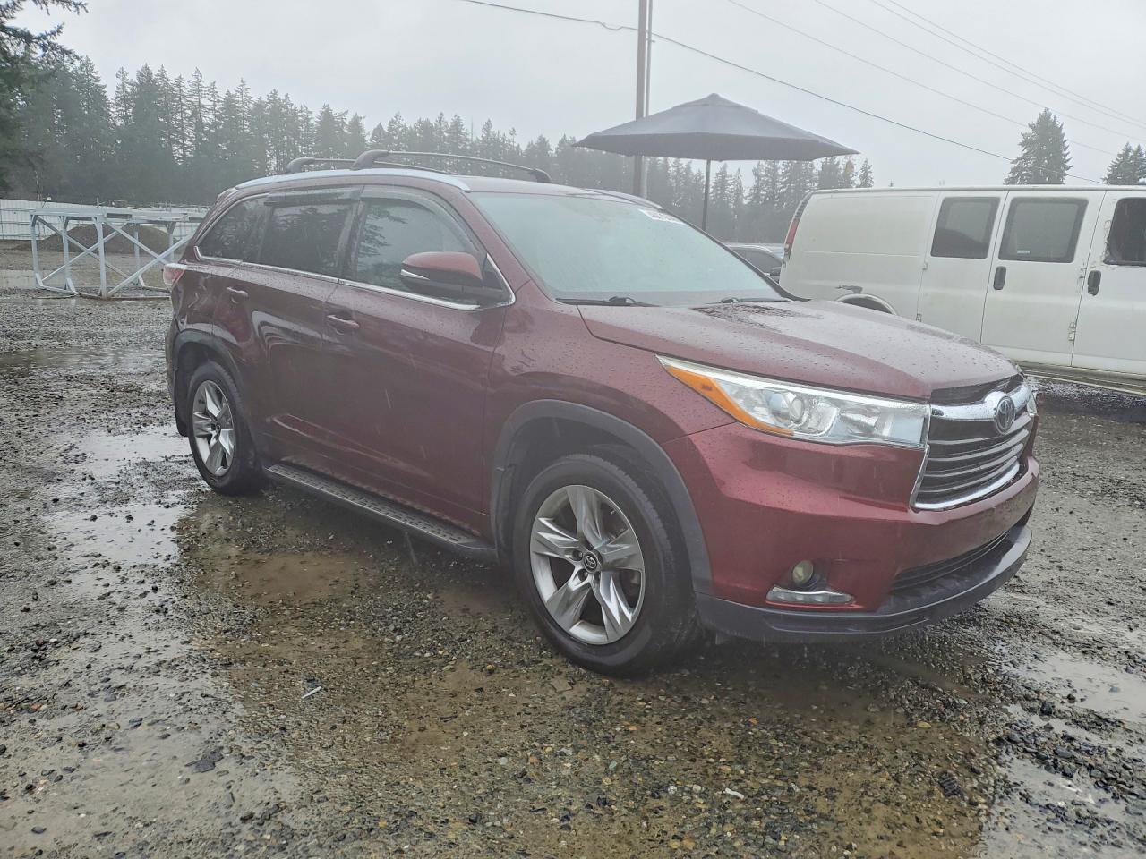 2016 TOYOTA HIGHLANDER