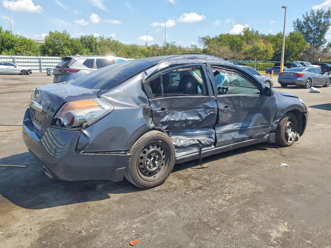 2012 NISSAN ALTIMA