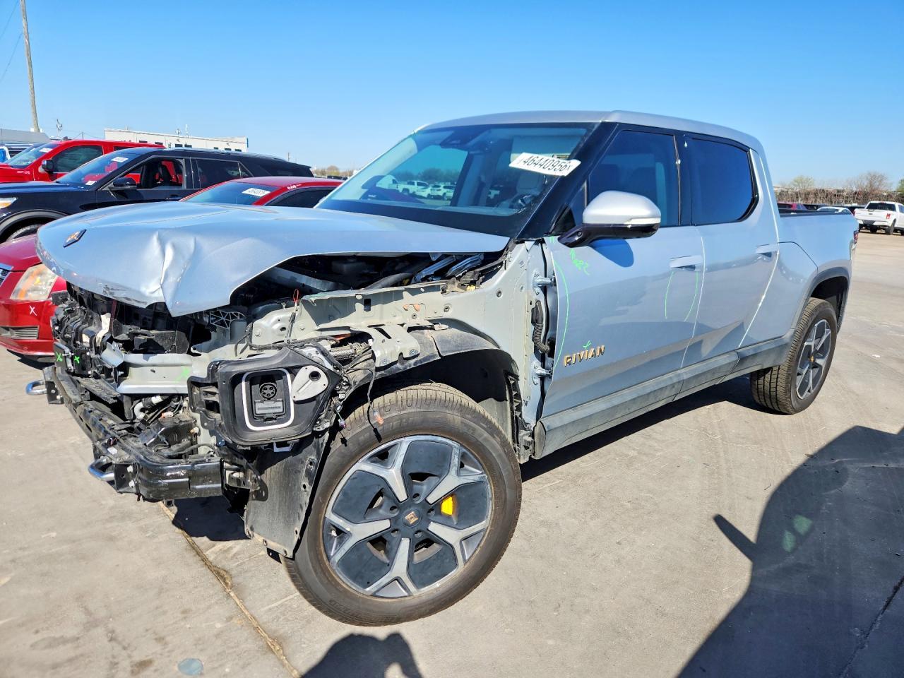 2023 RIVIAN R1t