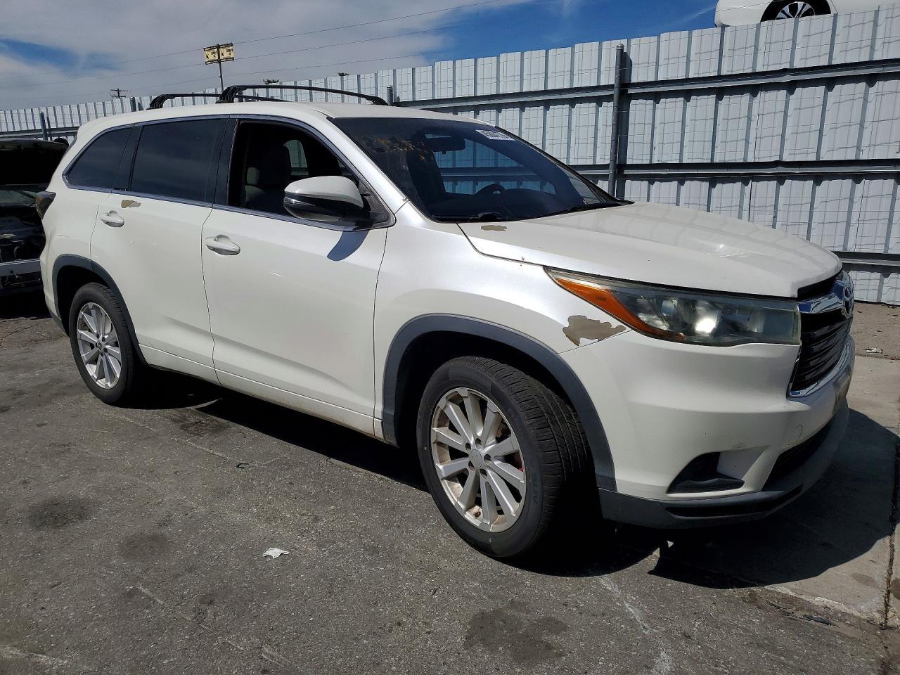 2015 TOYOTA HIGHLANDER