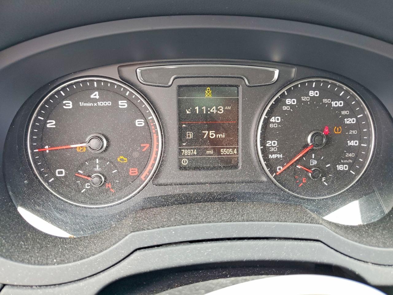 2016 AUDI Q3