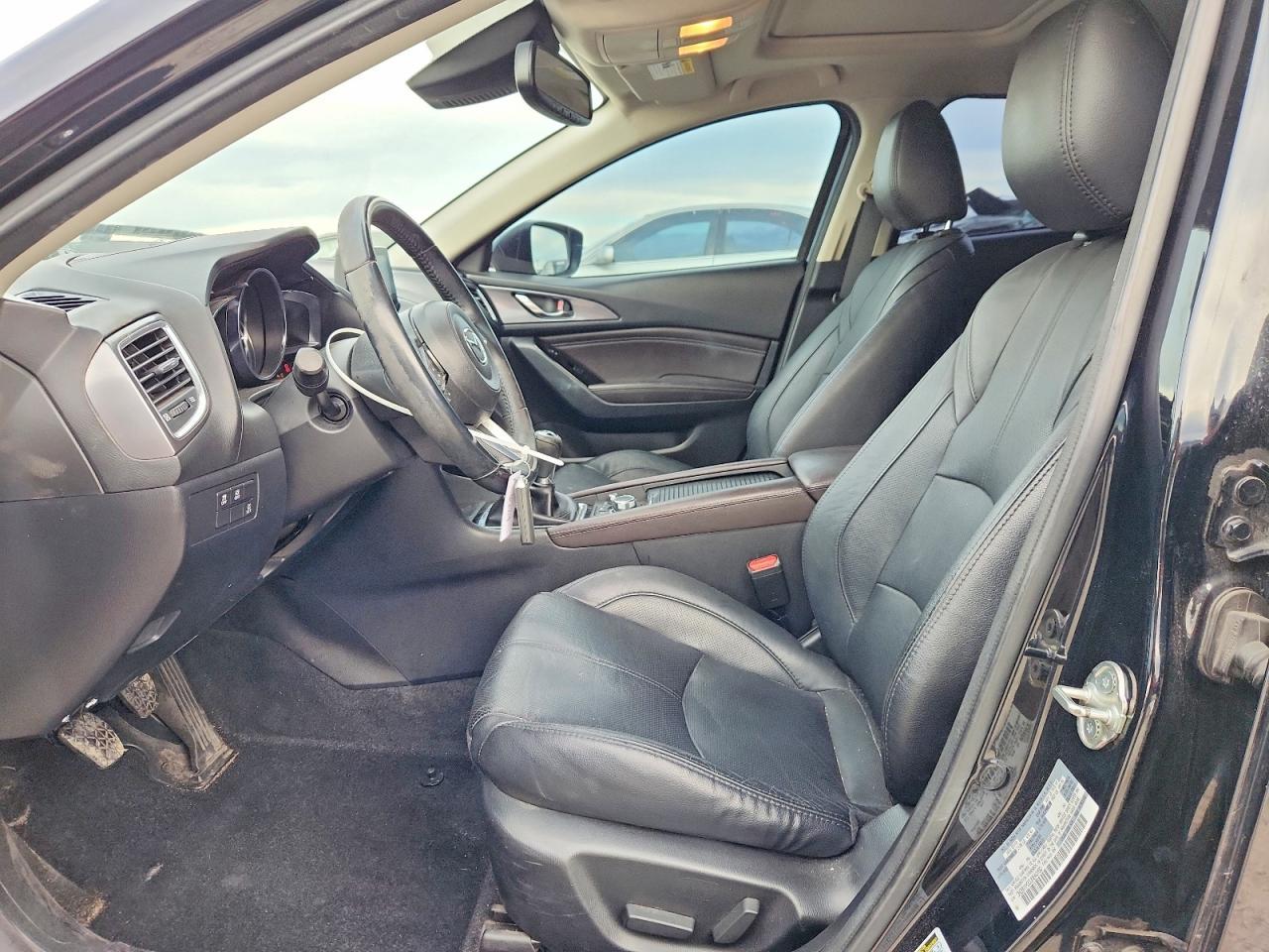 2018 MAZDA 3