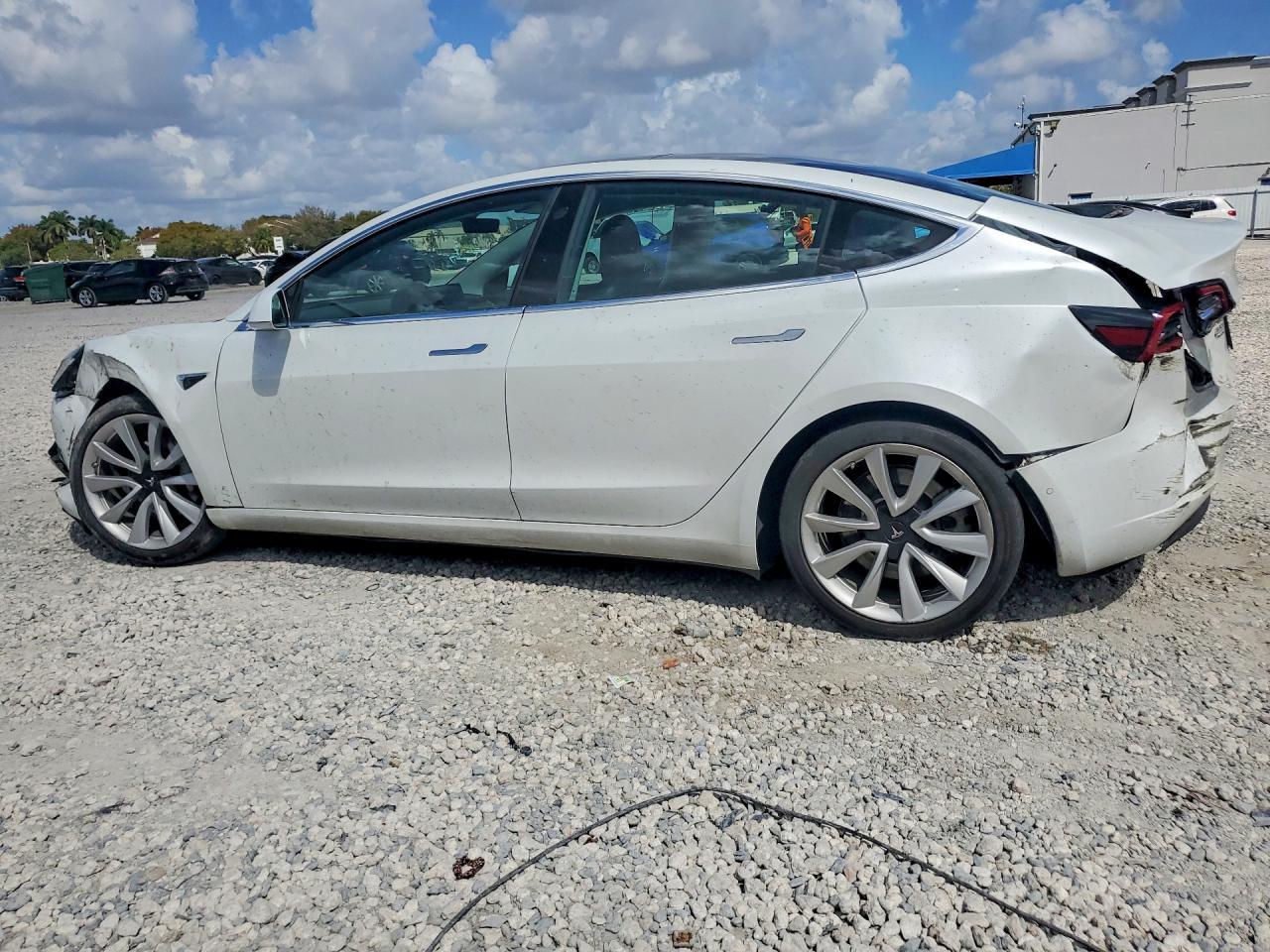 2019 TESLA MODEL 3