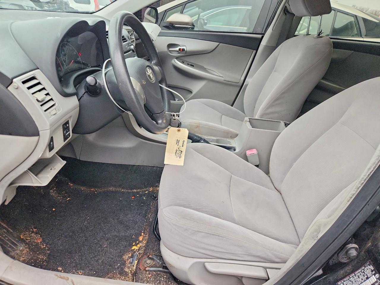 2011 TOYOTA COROLLA