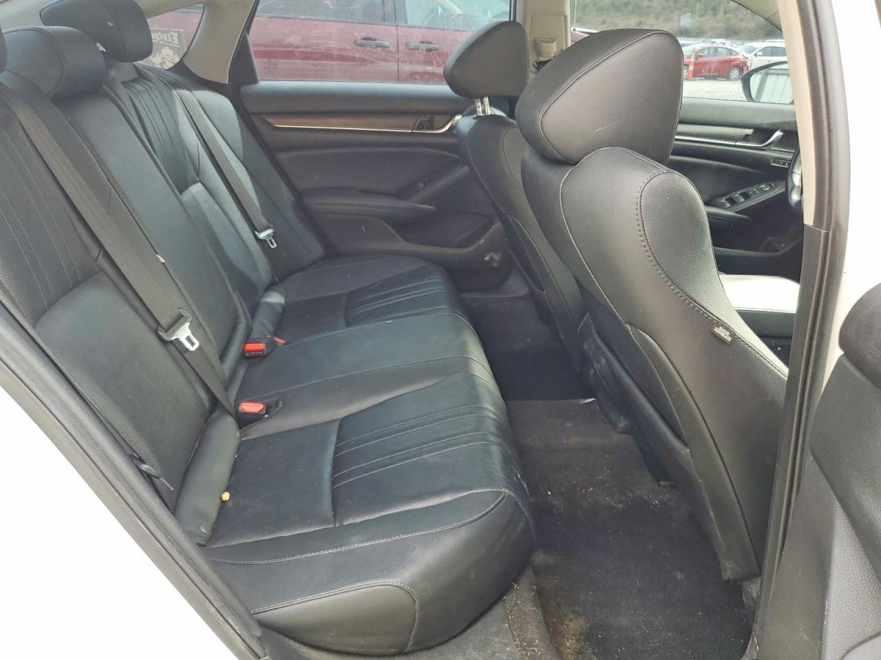 2019 HONDA ACCORD